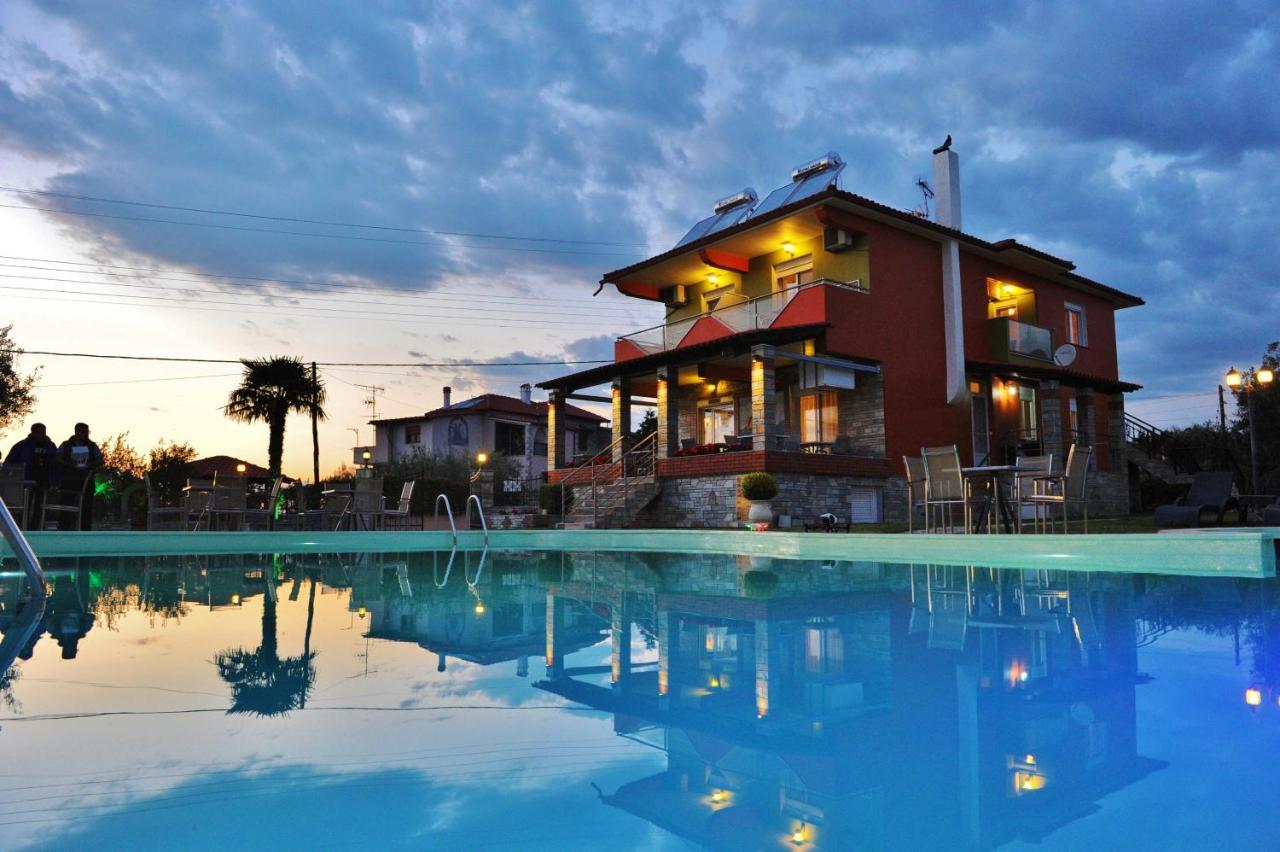 Sunday Resort Yerakini Eksteriør billede