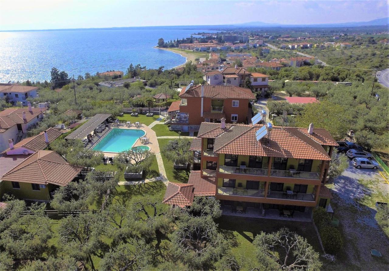 Sunday Resort Yerakini Eksteriør billede